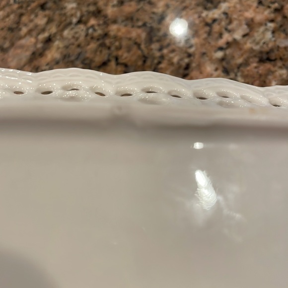 Skye McGhie Cream Lace square-ish bowl scalloped edges - Picture 5 of 6